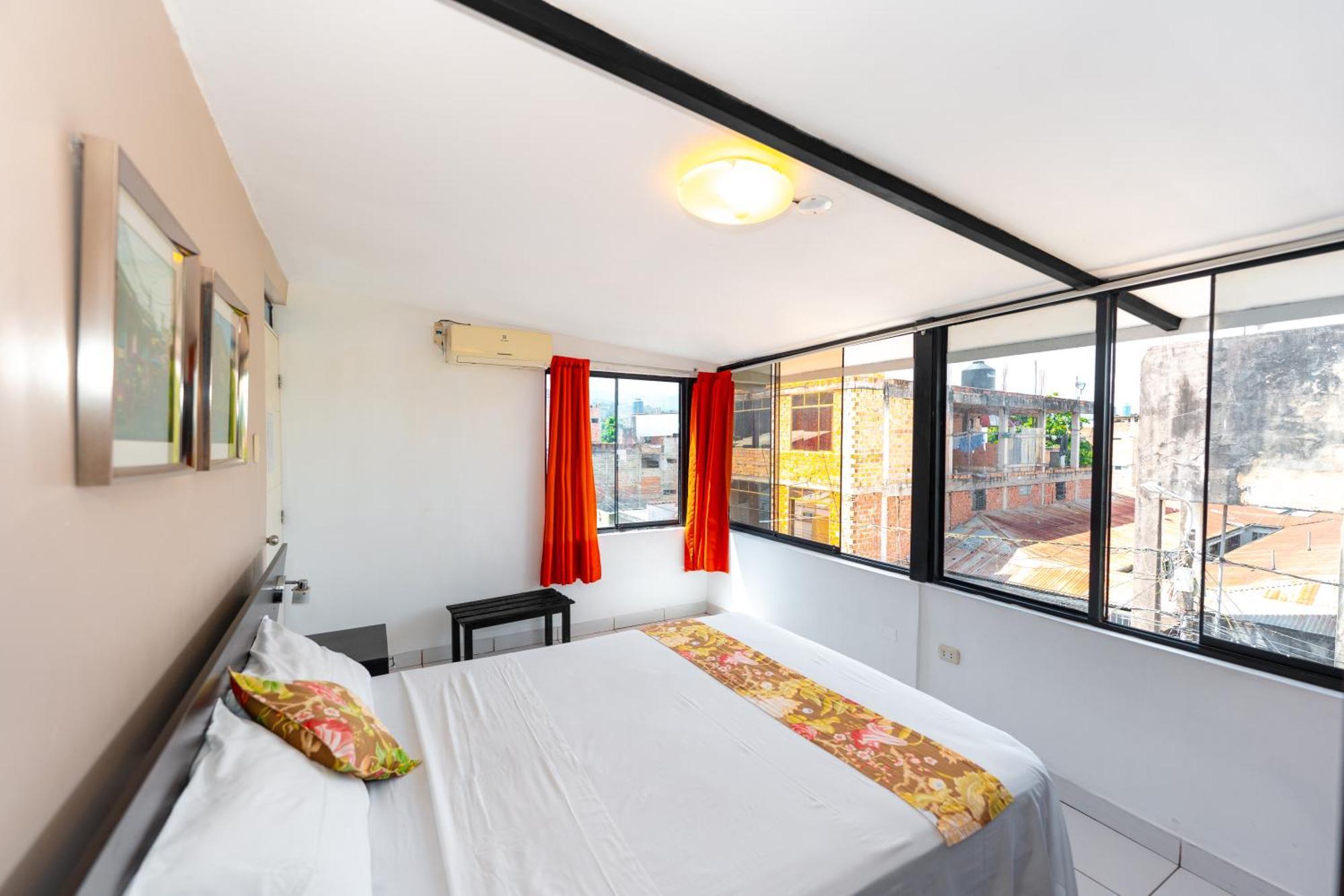 Hostal "Centrika" 塔拉波托 外观 照片
